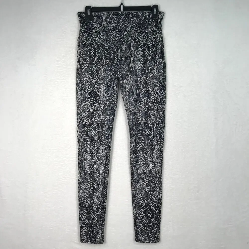 Spanx Leggings Womens Large Gray Faux Leather Snake‎ Shine Compression 20324R